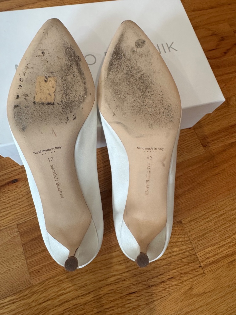 Manolo Blahnik Hangisi Bride 50 White Satin Pumps Size 43 US 13 - Picture 15 of 16